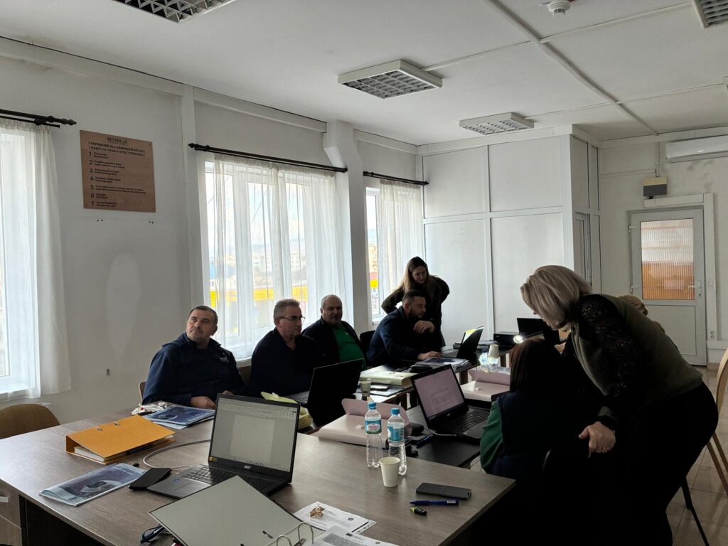 Fotografie din proiectul CAD_MR